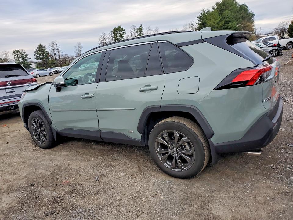 2022 Toyota Rav4 Hybrid მანქანა იყიდება აუქციონზე, vin: 4T3B6RFV2NU095100, აუქციონის ნომერი: 47517716