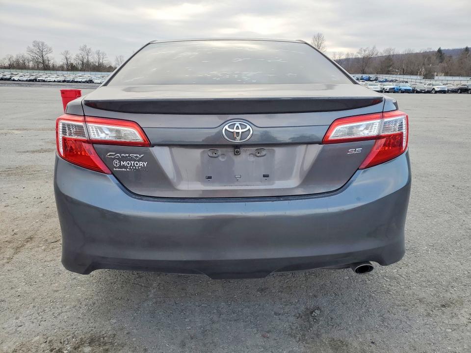 79481785 :رقم المزاد ، 4T1BF1FK4EU428154 vin ، 2014 Toyota Camry مزاد بيع