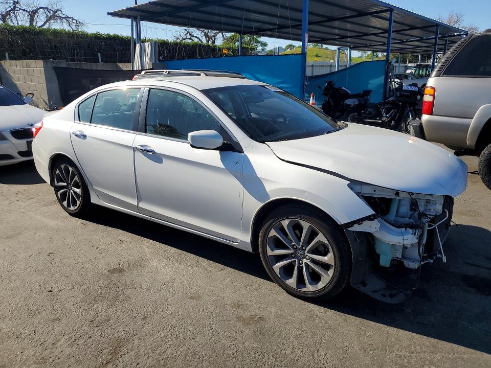 79920595 :رقم المزاد ، 1HGCR2F50FA237562 vin ، 2015 Honda Accord مزاد بيع