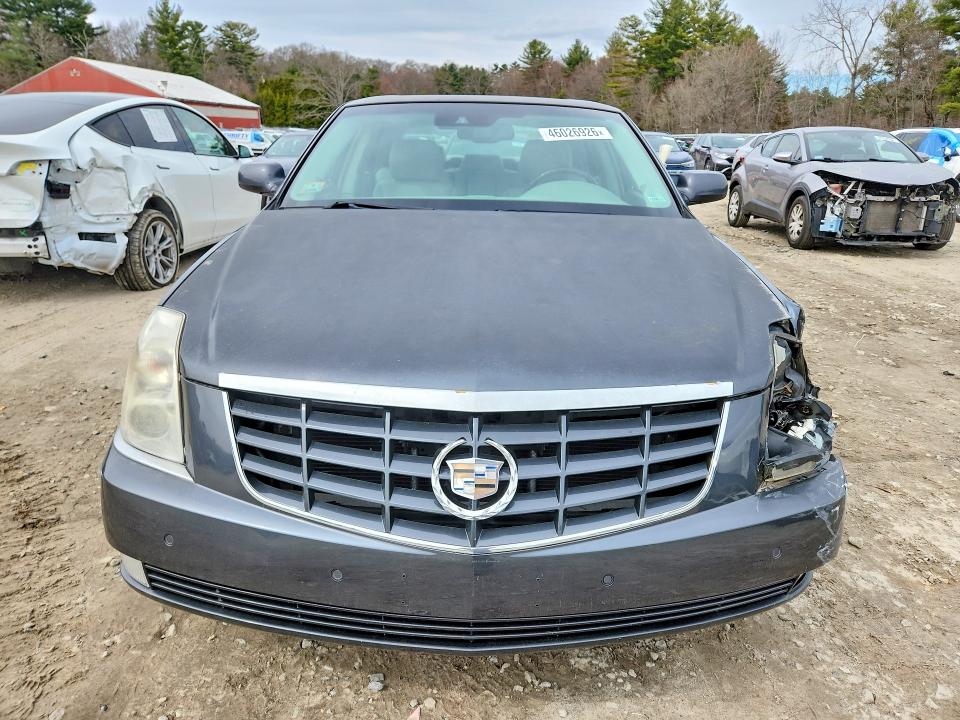 2010 Cadillac Dts მანქანა იყიდება აუქციონზე, vin: 1G6KH5EY2AU105407, აუქციონის ნომერი: 46026926