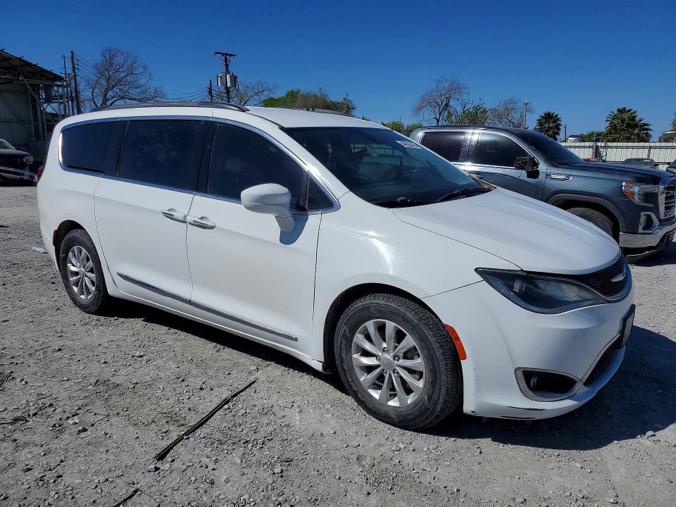 Продажа на аукционе авто 2017 Chrysler Pacifica, vin: 2C4RC1BG1HR523446, номер лота: 46626456