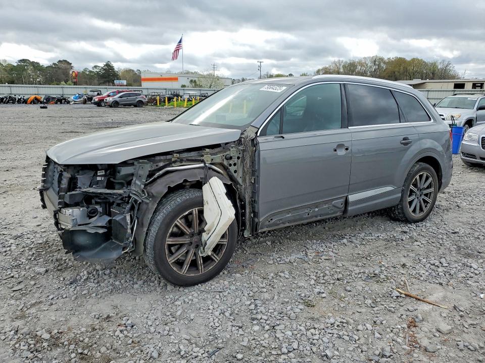 Продажа на аукционе авто 2017 Audi Q7, vin: WA1LAAF74HD038432, номер лота: 79584525