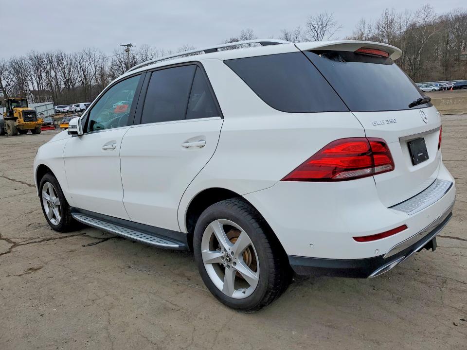 46434836 :رقم المزاد ، 4JGDA5HB4JB189013 vin ، 2018 Mercedes-benz Gle مزاد بيع