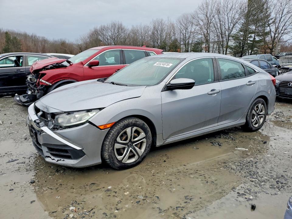 45524876 :رقم المزاد ، 2HGFC2F57JH577963 vin ، 2018 Honda Civic مزاد بيع