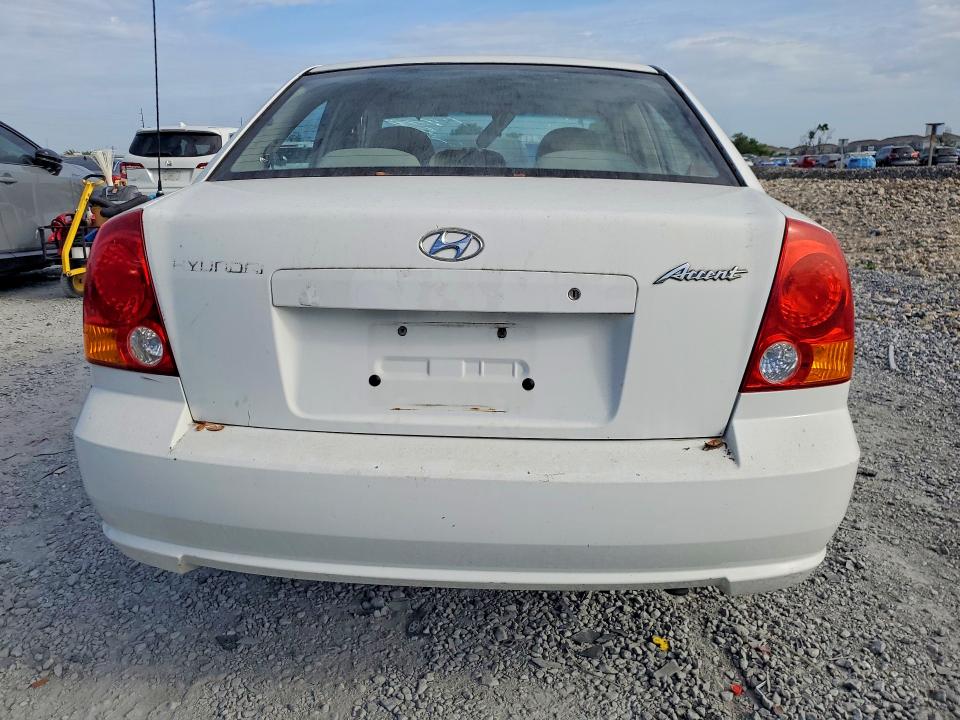 47601776 :رقم المزاد ، KMHCG45C55U594308 vin ، 2005 Hyundai Accent مزاد بيع
