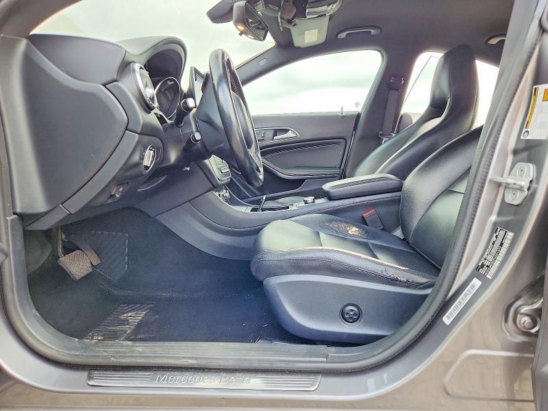 47593536 :رقم المزاد ، WDDSJ4EB5FN251573 vin ، 2015 Mercedes-benz Cla مزاد بيع
