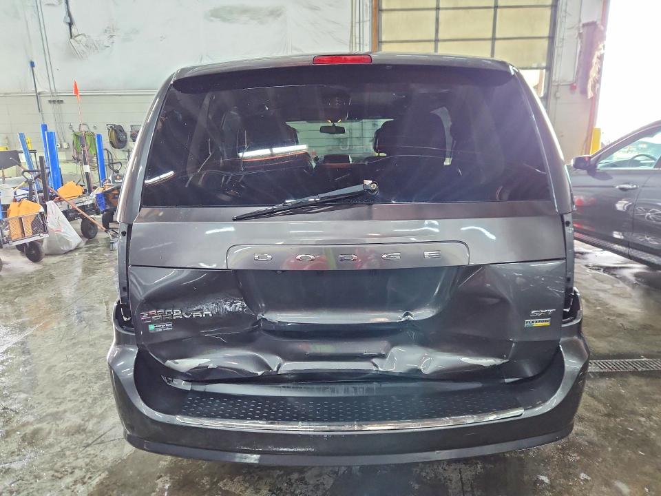 2017 Dodge Grand Caravan მანქანა იყიდება აუქციონზე, vin: 2C4RDGCGXHR842231, აუქციონის ნომერი: 41765366