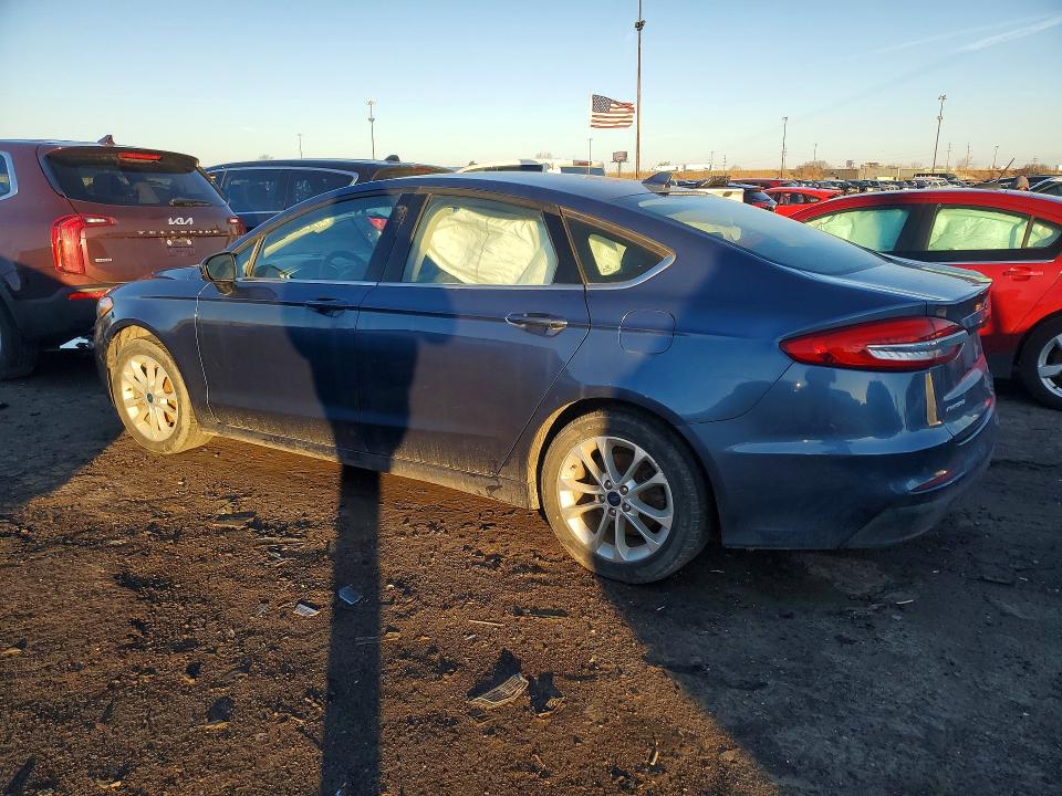 78549635 :رقم المزاد ، 3FA6P0HD7KR215185 vin ، 2019 Ford Fusion مزاد بيع