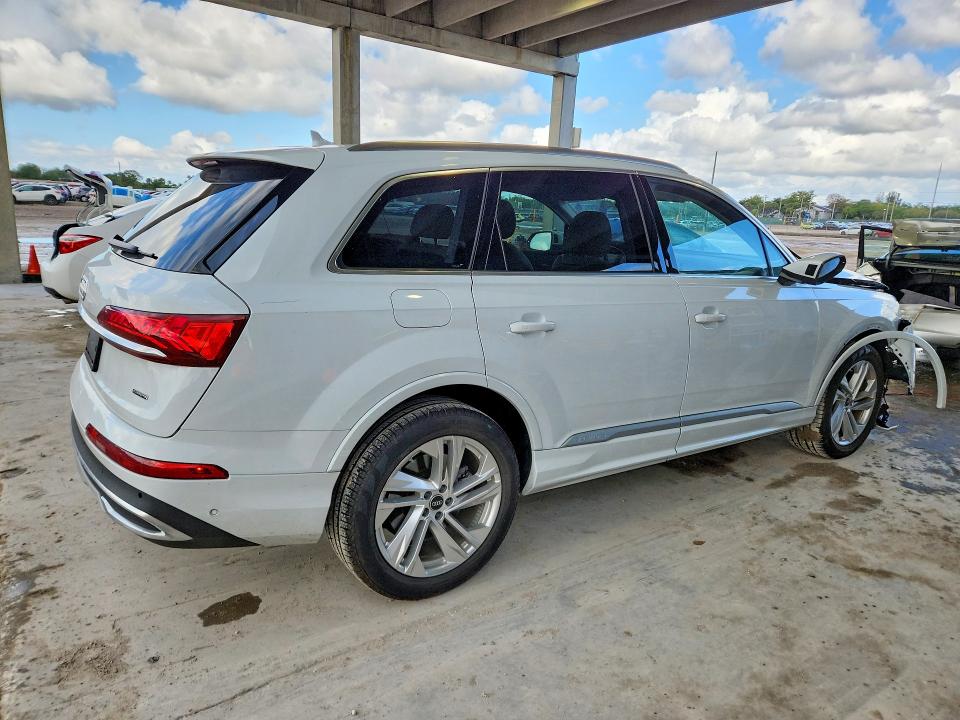 Продаж на аукціоні авто 2024 Audi Q7, vin: WA1ACBF75RD007182, номер лоту: 47040316