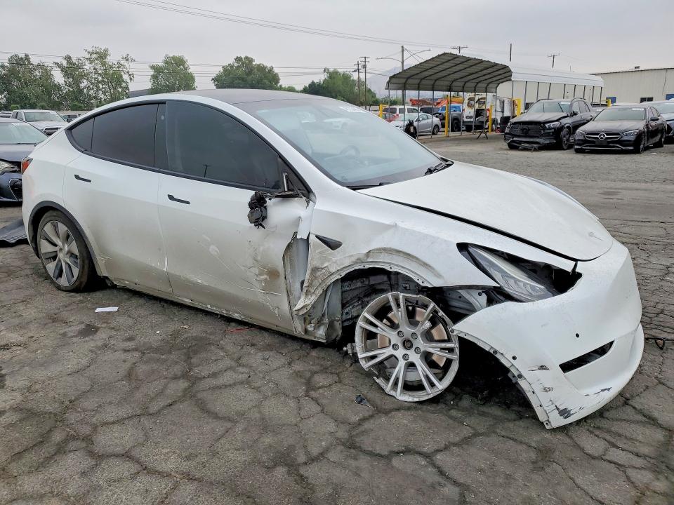 48153486 :رقم المزاد ، 5YJYGDEE6LF052619 vin ، 2020 Tesla Model Y مزاد بيع