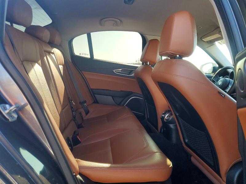 Продажа на аукционе авто 2018 Alfa Romeo Giulia, vin: ZARFAEBN5J7577862, номер лота: 46112746