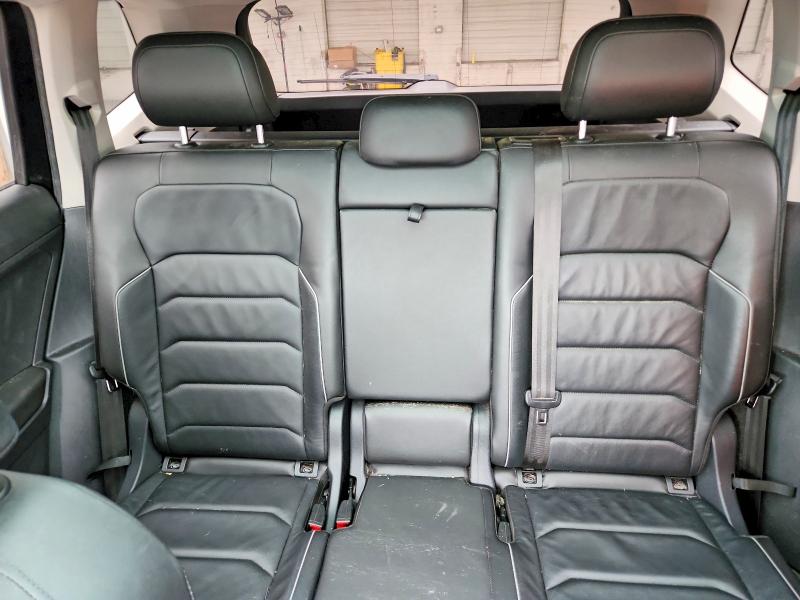 Продажа на аукционе авто 2018 Volkswagen Tiguan, vin: 3VV4B7AX4JM196508, номер лота: 45489746