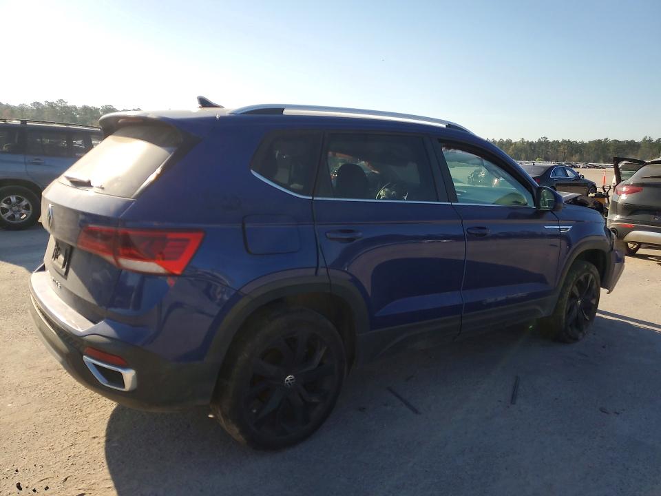 Продажа на аукционе авто 2022 Volkswagen Taos, vin: 3VVRX7B29NM065283, номер лота: 47035816