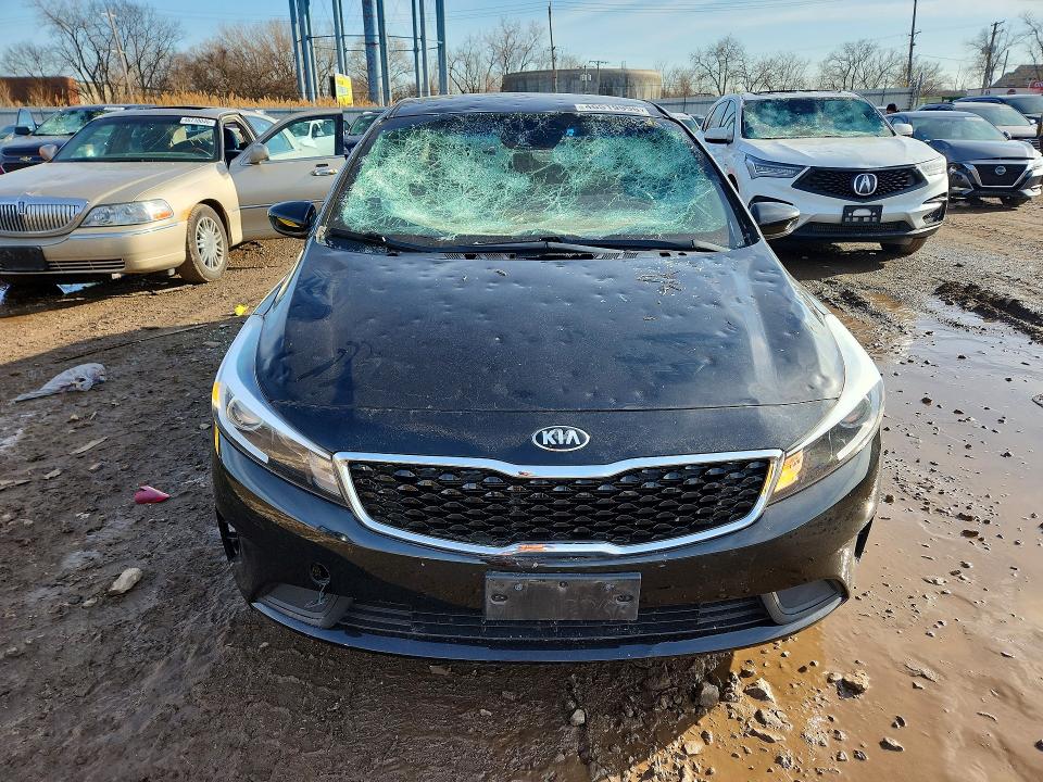 Продажа на аукционе авто 2017 Kia Forte, vin: 3KPFK4A75HE136425, номер лота: 46519996