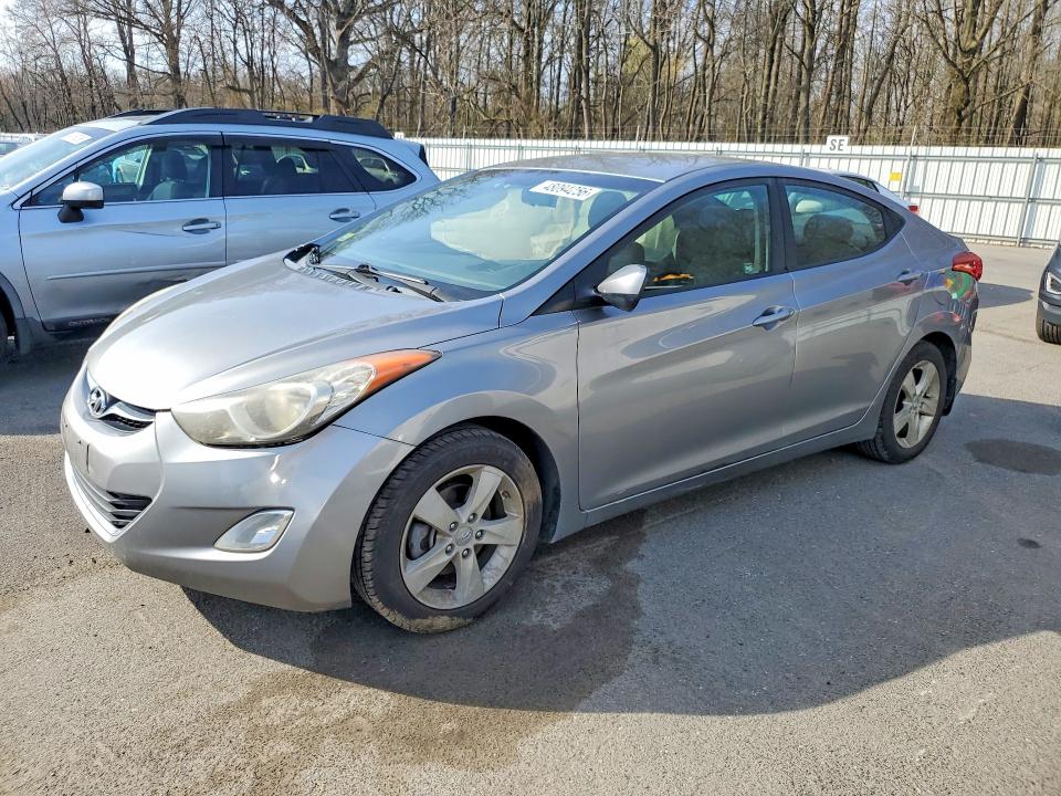 48094256 :رقم المزاد ، KMHDH4AEXDU928047 vin ، 2013 Hyundai Elantra مزاد بيع