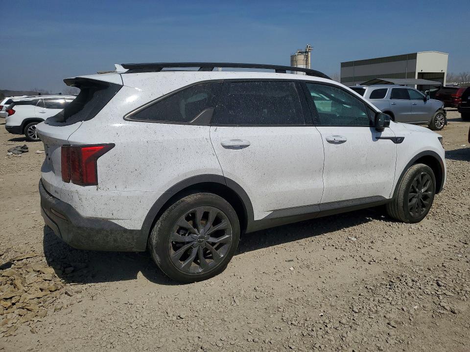 46649006 :رقم المزاد ، 5XYRHDLF1PG231811 vin ، 2023 Kia Sorento مزاد بيع