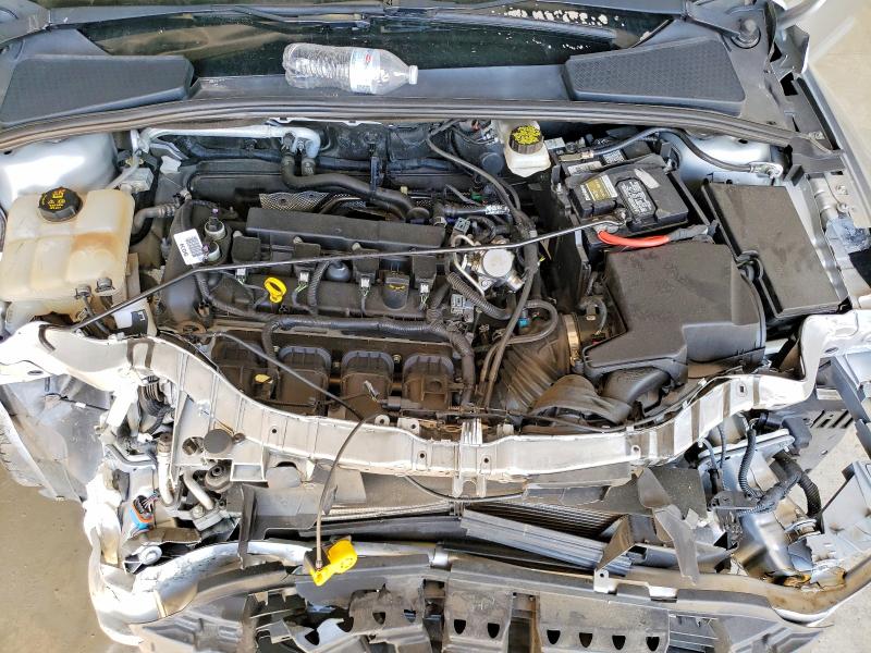46501366 :رقم المزاد ، 1FADP3N26JL285141 vin ، 2018 Ford Focus مزاد بيع