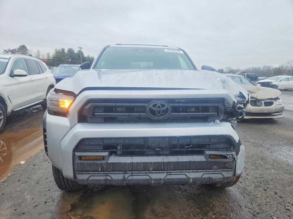 Продажа на аукционе авто 2025 Toyota 4runner, vin: JTEVA5BR3S5006971, номер лота: 79748405