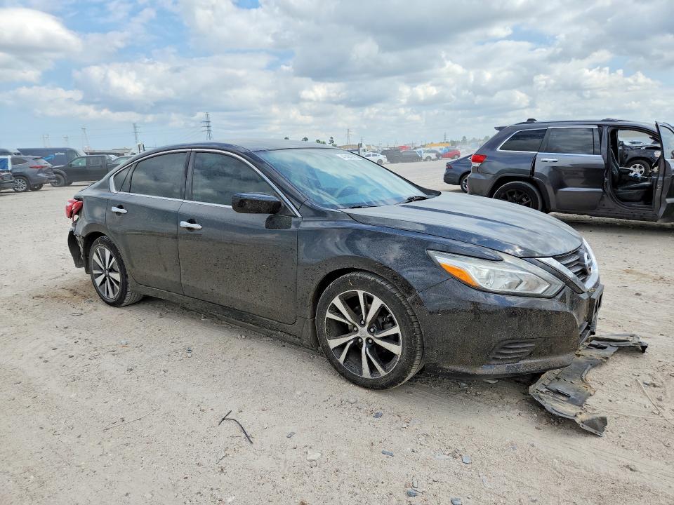 Продаж на аукціоні авто 2017 Nissan Altima, vin: 1N4AL3APXHN309956, номер лоту: 62972276