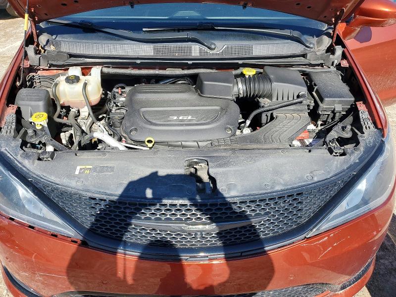 Продажа на аукционе авто 2018 Chrysler Pacifica, vin: 2C4RC1EGXJR333825, номер лота: 41778116