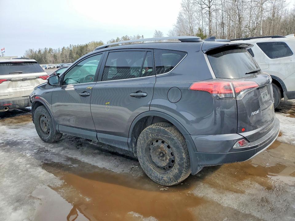 Aukcja sprzedaży 2018 Toyota Rav4, vin: 2T3RFREV6JW700312, numer aukcji: 79640205