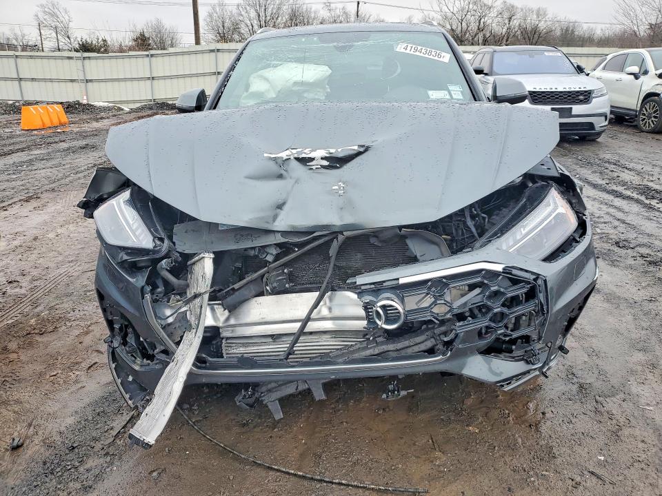 41943836 :رقم المزاد ، WA1F2BFY0P2089090 vin ، 2023 Audi Q5 E مزاد بيع
