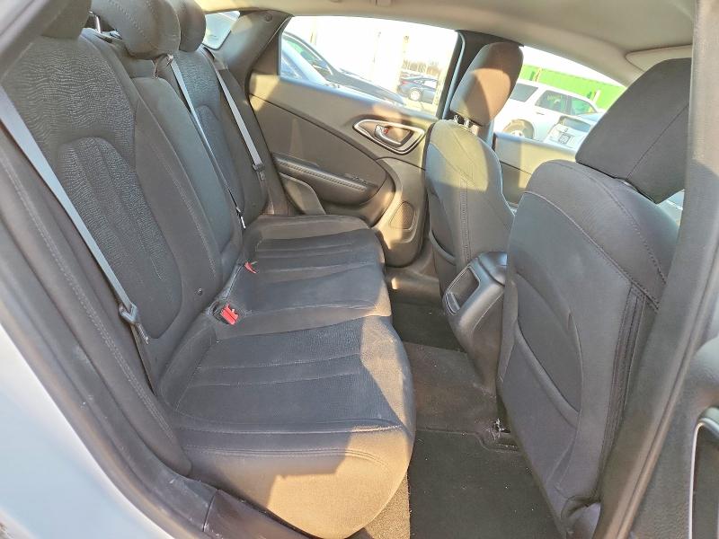 46995616 :رقم المزاد ، 1C3CCCFB4HN502849 vin ، 2017 Chrysler 200 مزاد بيع