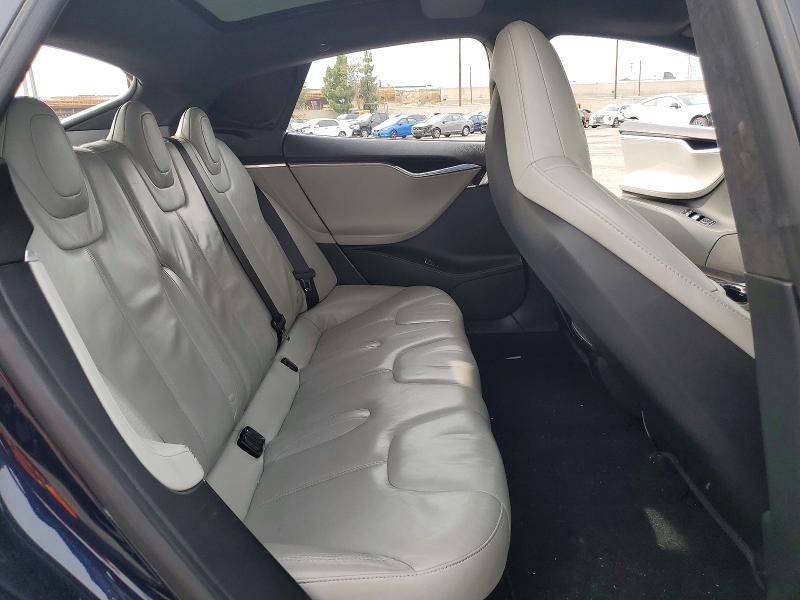 47610396 :رقم المزاد ، 5YJSA1H11EFP55806 vin ، 2014 Tesla Model S مزاد بيع