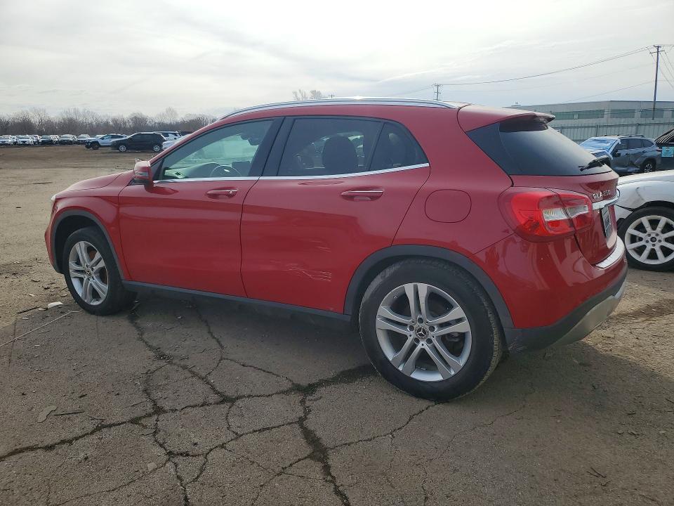 2019 Mercedes-benz Gla მანქანა იყიდება აუქციონზე, vin: WDCTG4GB8KJ586008, აუქციონის ნომერი: 46813626