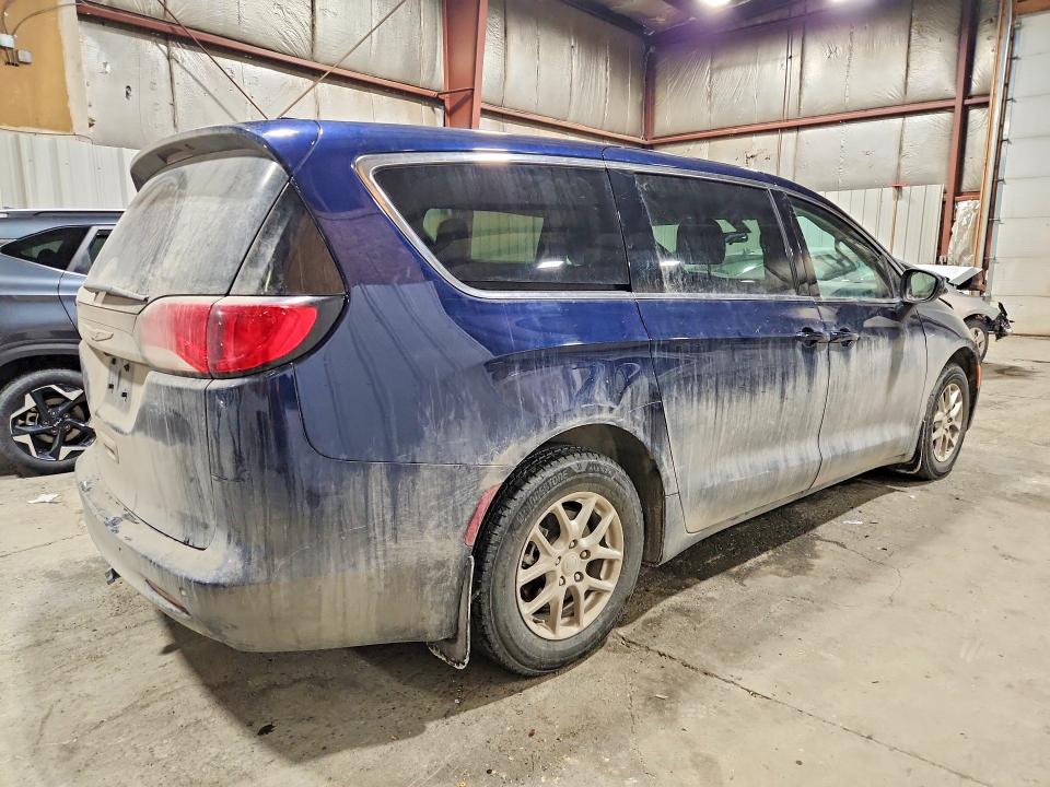 41642916 :رقم المزاد ، 2C4RC1CG2LR138484 vin ، 2020 Chrysler Voyager مزاد بيع