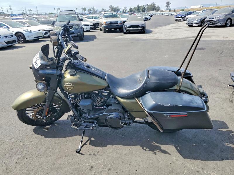 47841146 :رقم المزاد ، 1HD1KVC62HB674418 vin ، 2017 Harley Davidson Flhrxs مزاد بيع