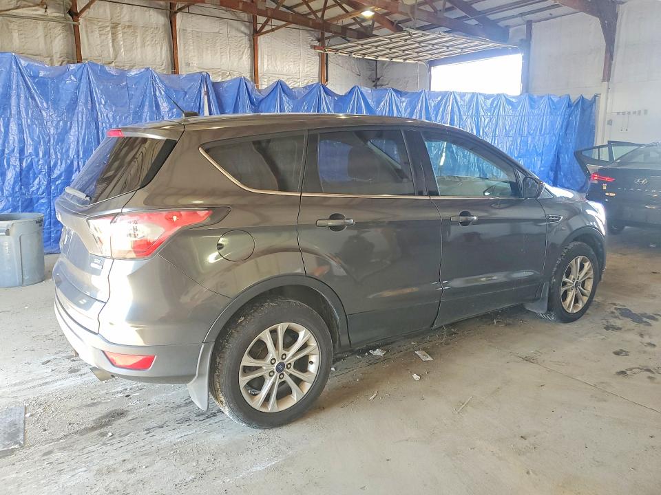 Продажа на аукционе авто 2017 Ford Escape, vin: 1FMCU9GDXHUB17695, номер лота: 47159006