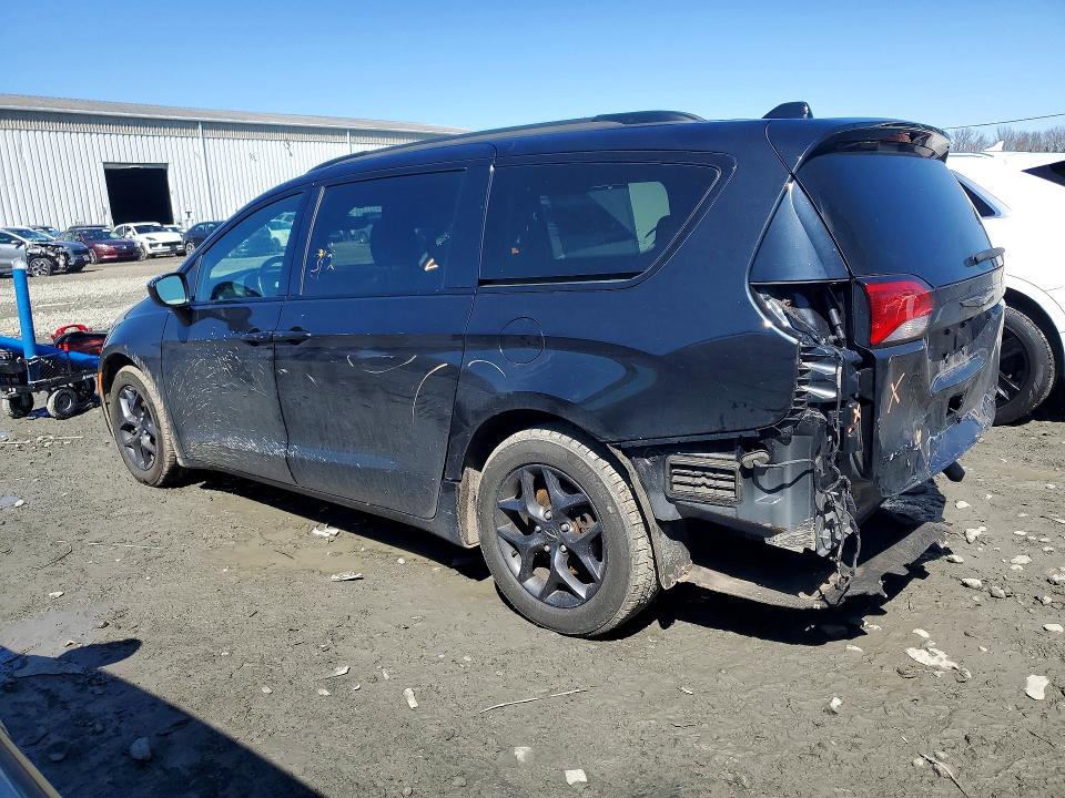 45856016 :رقم المزاد ، 2C4RC1BGXKR605053 vin ، 2019 Chrysler Pacifica مزاد بيع