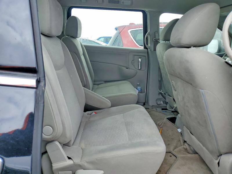41652486 :رقم المزاد ، JN8AE2KP3F9130150 vin ، 2015 Nissan Quest مزاد بيع