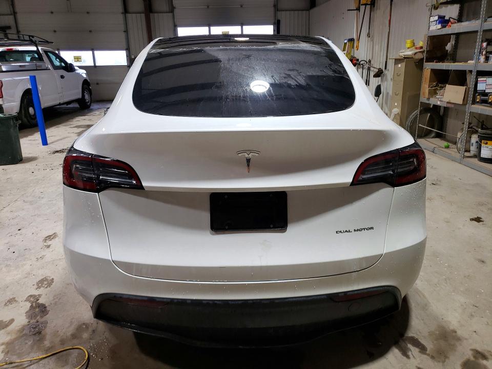 Продаж на аукціоні авто 2024 Tesla Model Y, vin: 7SAYGAEE2RF158835, номер лоту: 78927825