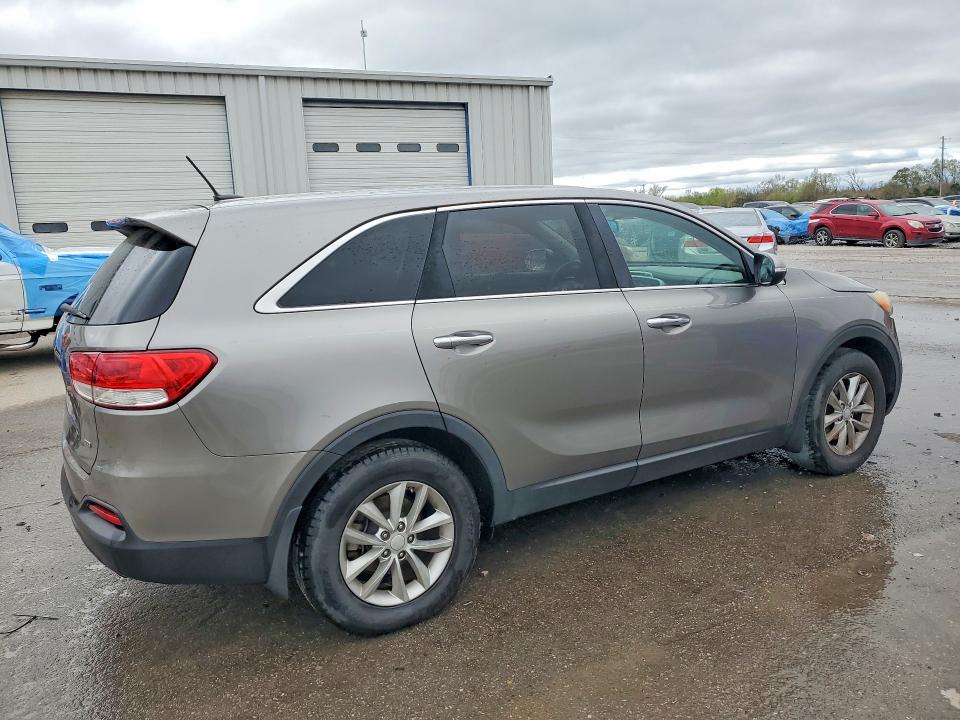 2017 Kia Sorento მანქანა იყიდება აუქციონზე, vin: 5XYPG4A38HG320666, აუქციონის ნომერი: 45507466