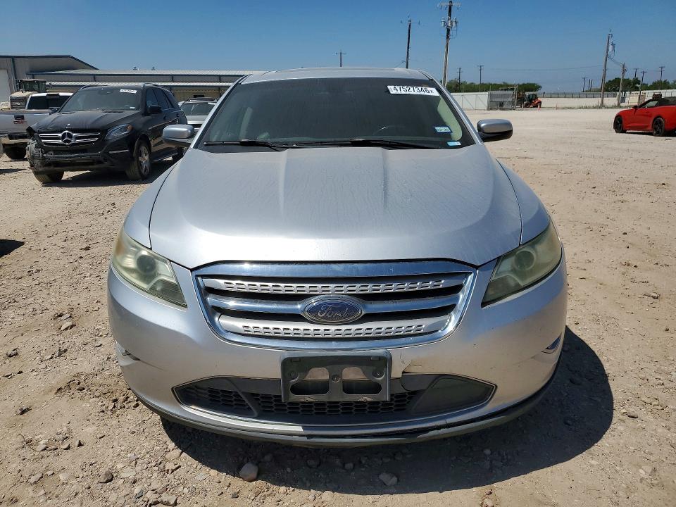 2010 Ford Taurus მანქანა იყიდება აუქციონზე, vin: 1FAHP2KT5AG118075, აუქციონის ნომერი: 47527346