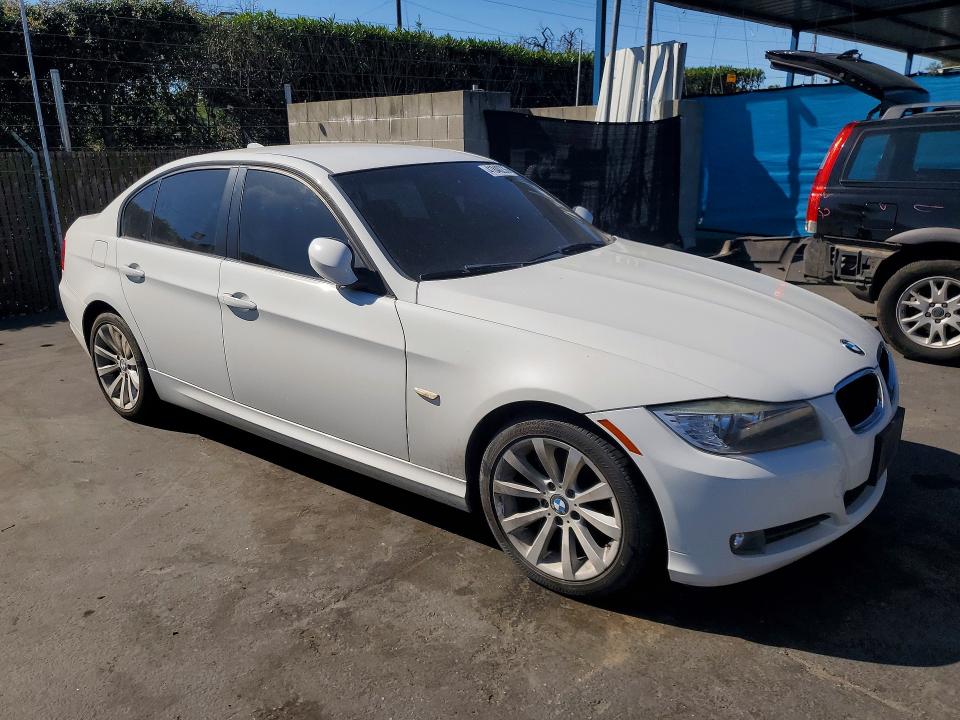 Продажа на аукционе авто 2011 Bmw 328i, vin: WBAPH5G54BNM80505, номер лота: 41840236