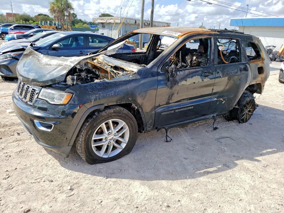 Auction sale of the 2017 Jeep Grand Cherokee, vin: 1C4RJEAG9HC740699, lot number: 79508285