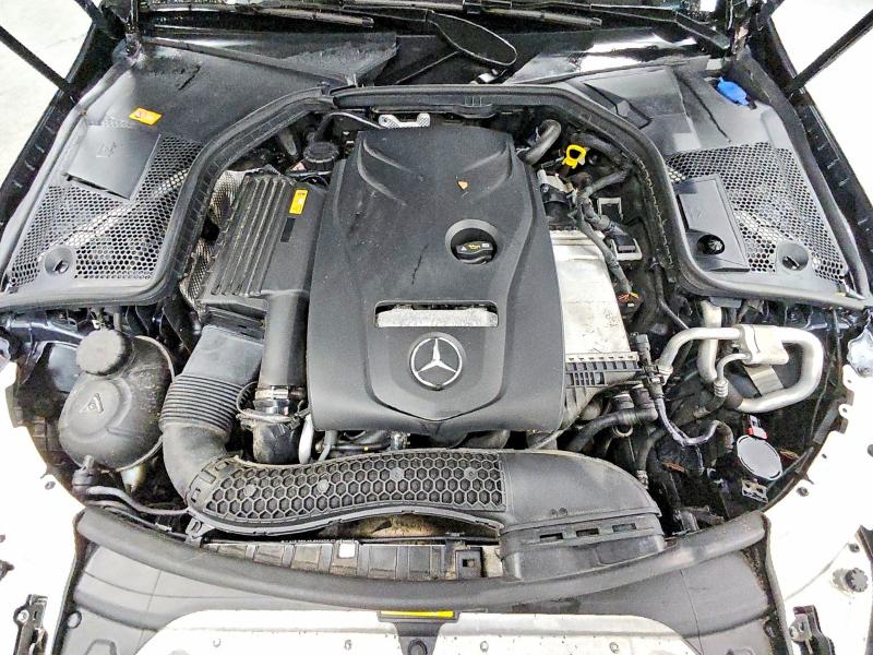 2016 Mercedes-benz C მანქანა იყიდება აუქციონზე, vin: 55SWF4KB8GU121335, აუქციონის ნომერი: 47309616