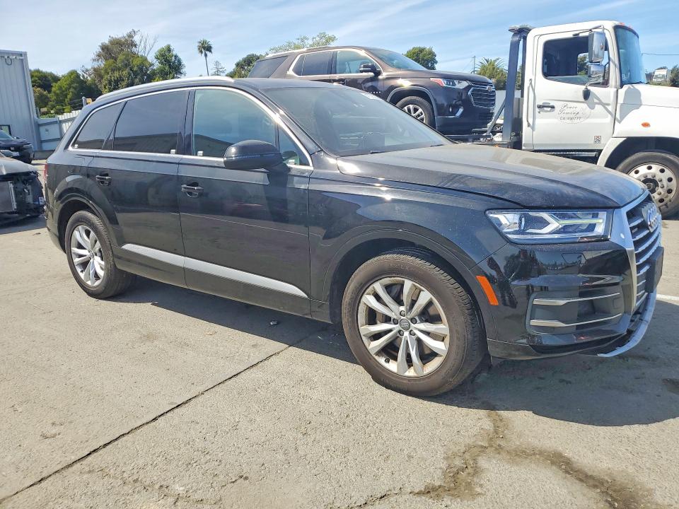 Продаж на аукціоні авто 2017 Audi Q7, vin: WA1AAAF74HD024893, номер лоту: 47376256