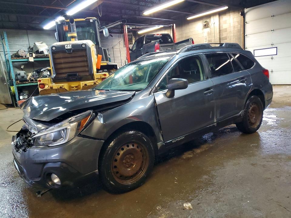 79819295 :رقم المزاد ، 4S4BSDAC7J3308698 vin ، 2018 Subaru Outback مزاد بيع