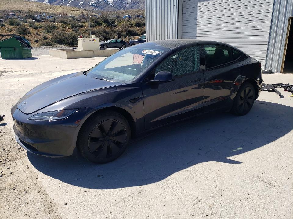 Продажа на аукционе авто 2024 Tesla Model 3, vin: 5YJ3E1EA8RF822842, номер лота: 42004026