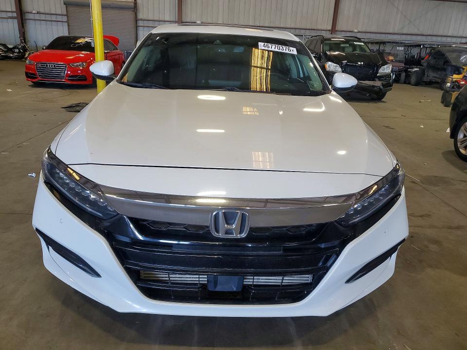2018 Honda Accord მანქანა იყიდება აუქციონზე, vin: 1HGCV1F95JA064087, აუქციონის ნომერი: 46770376