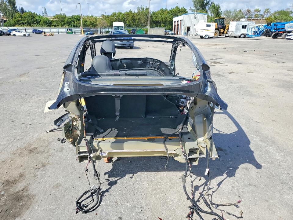 42067916 :رقم المزاد ، 5YJ3E1EA6JF092675 vin ، 2018 Tesla Model 3 مزاد بيع