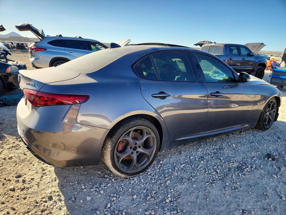 46379806 :رقم المزاد ، ZARFAMBN8K7612888 vin ، 2019 Alfa Romeo Giulia مزاد بيع
