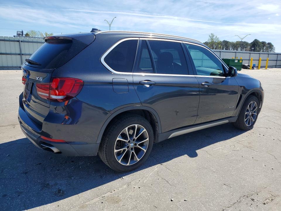 46244976 :رقم المزاد ، 5UXKR2C57J0X08859 vin ، 2018 Bmw X5 مزاد بيع