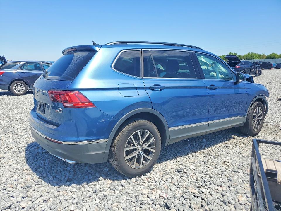Продажа на аукционе авто 2018 Volkswagen Tiguan, vin: 3VV2B7AX7JM206004, номер лота: 47119686