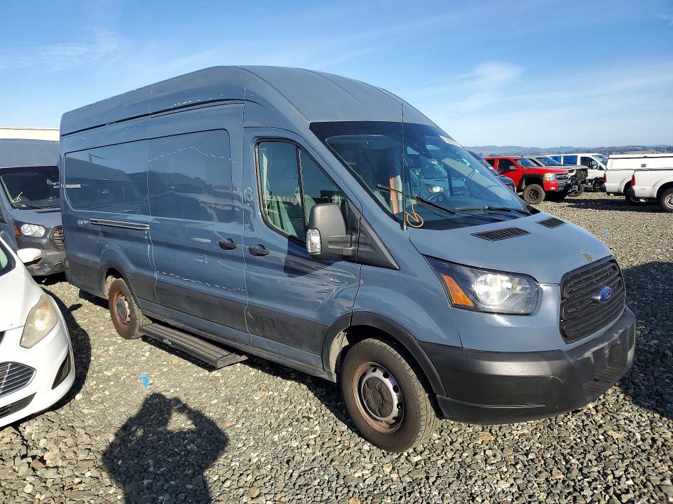 79781165 :رقم المزاد ، 1FTYR3XM3KKB73716 vin ، 2019 Ford Transit مزاد بيع