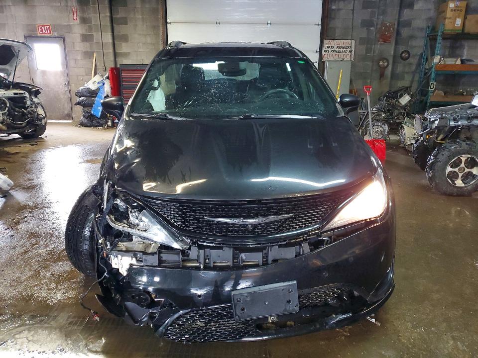 2019 Chrysler Pacifica მანქანა იყიდება აუქციონზე, vin: 2C4RC1EG0KR524039, აუქციონის ნომერი: 77295285